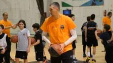 Dimitris Diamantidis enseigne l'art du tir