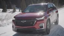 2022 Chevrolet Traverse RS Winter driving