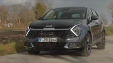Kia Sportage in Penta Metal Driving Video