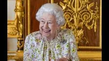 Queen Elizabeth honoured with standing ovation at Platinum Jubilee event