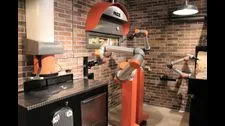 A robot baking pizza in Paris