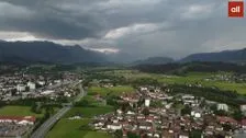 Thunderstorm cells move across the Allgäu - uprooted trees in NRW