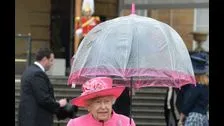 ¡La reina Isabel no recibirá el saludo real en Trooping the Colour!