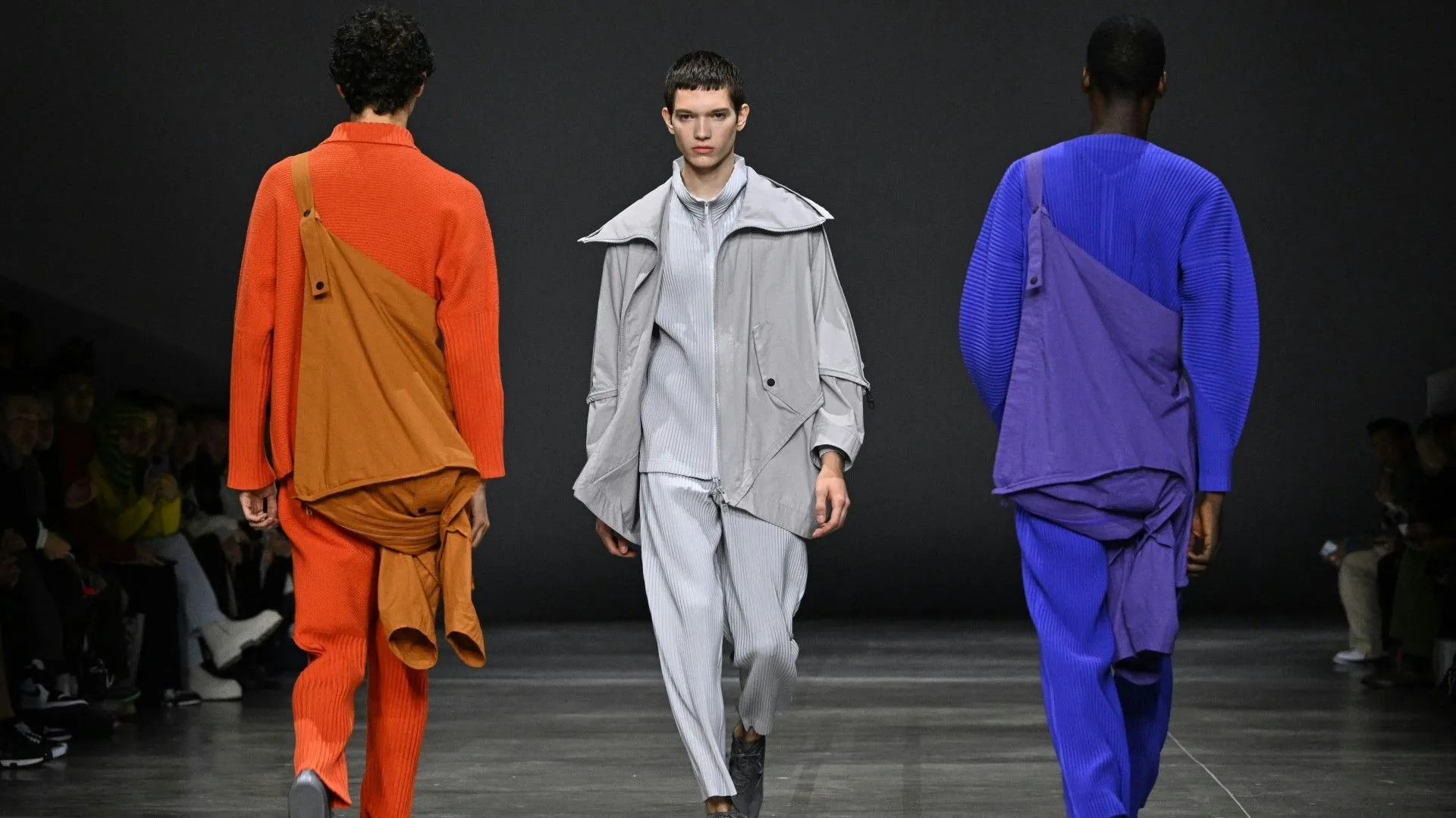 Fashion week in Paris: Issey Miyake shows colorful simplicity