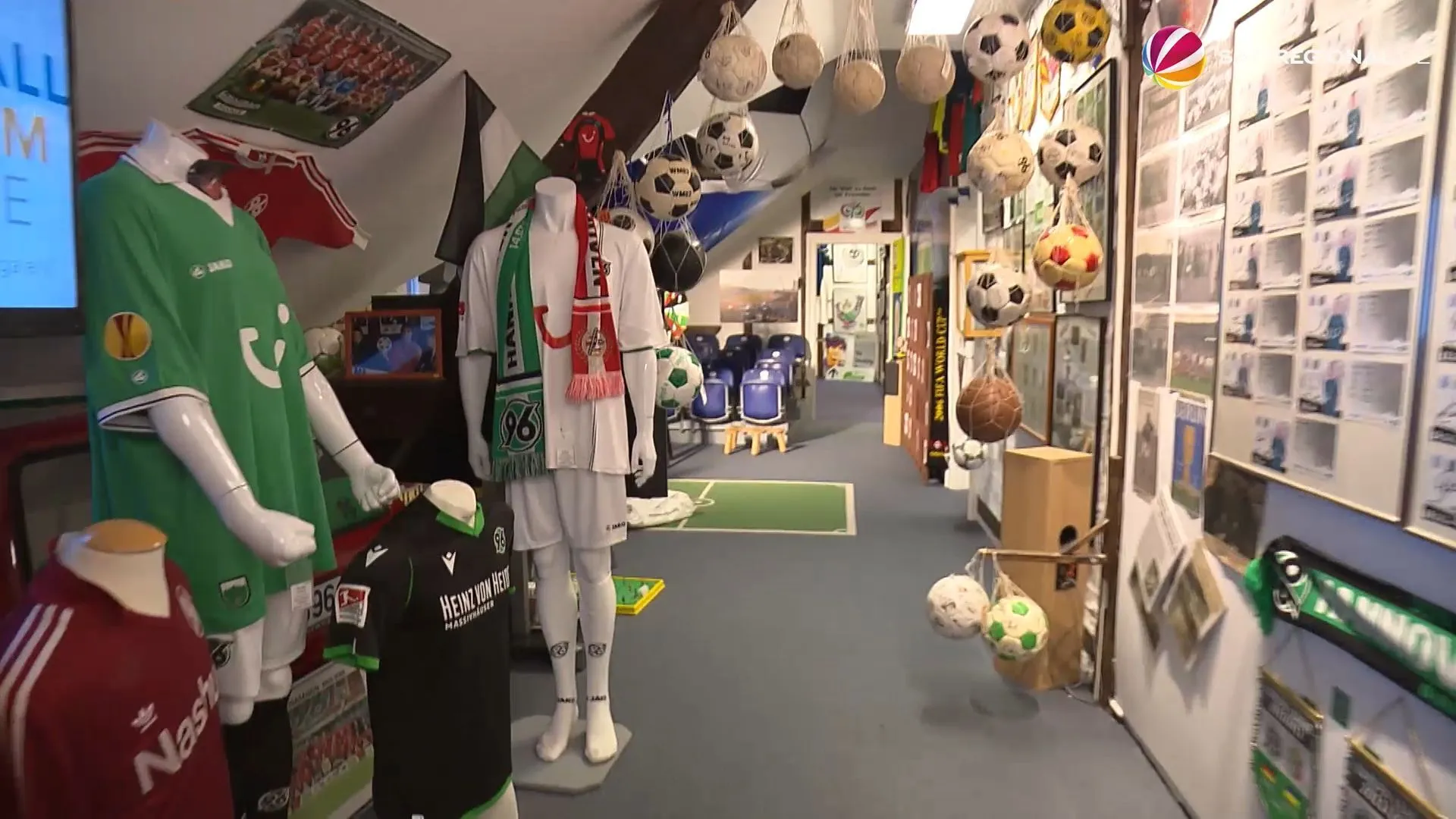 Sportsammlung Saloga: Über 10.000 Exponate in Fußballmuseum in Springe