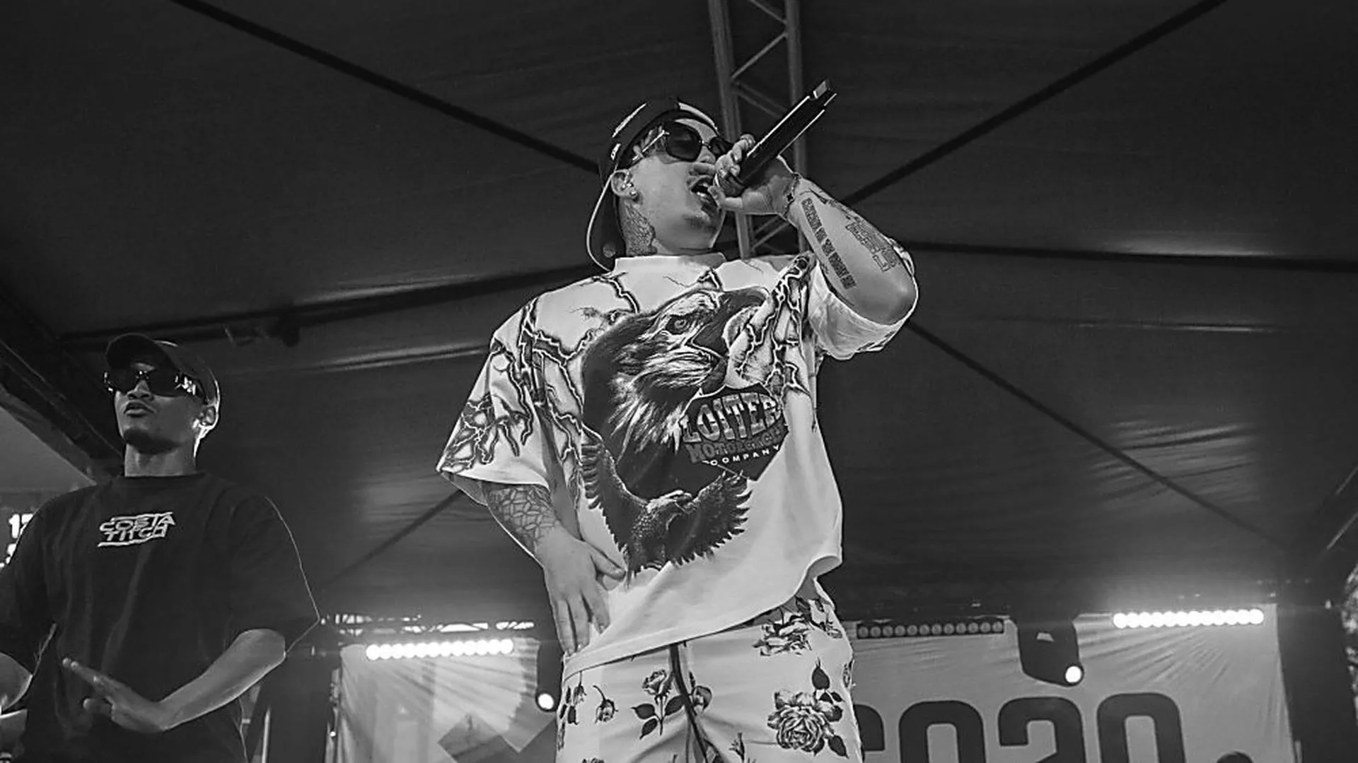 Rapper Costa Titch (28) collapses on stage and dies