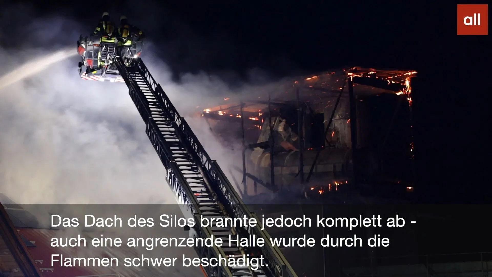Incendio en Unterkürnach: aserradero en llamas