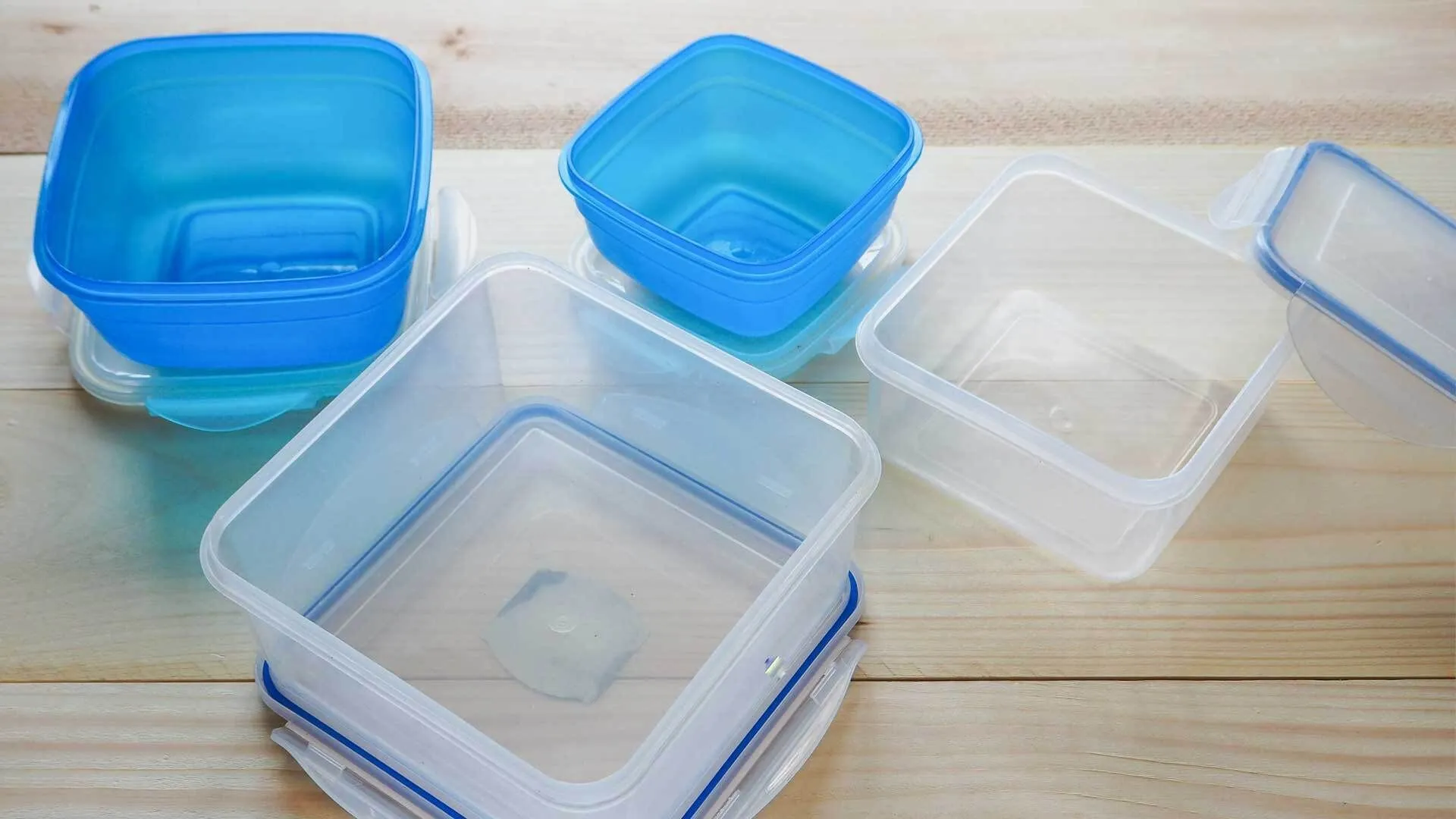 The best tips against discolored plastic boxes