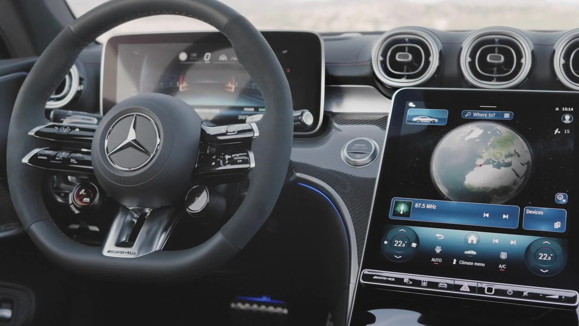 Das Mercedes-AMG CLE Coupé - Interieur mit eigenständiger Ausstattung und spezifischen Anzeigen