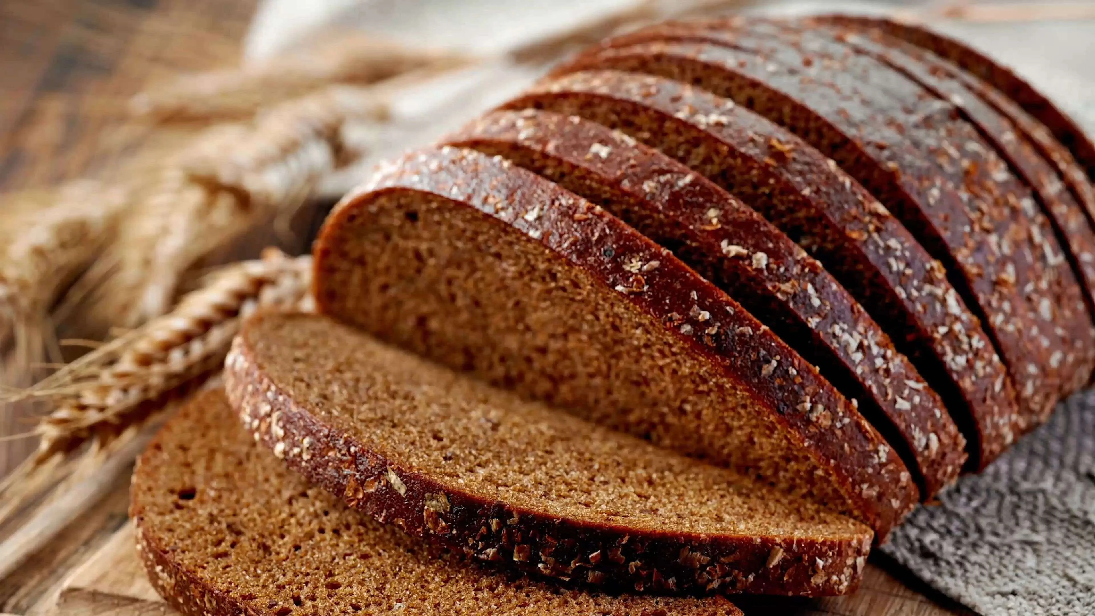 Baking fresh farmhouse bread: farmer reveals her recipe from the farm