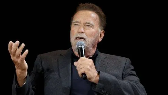 Arnold Schwarzenegger rivela di essere stato dotato di un pacemaker