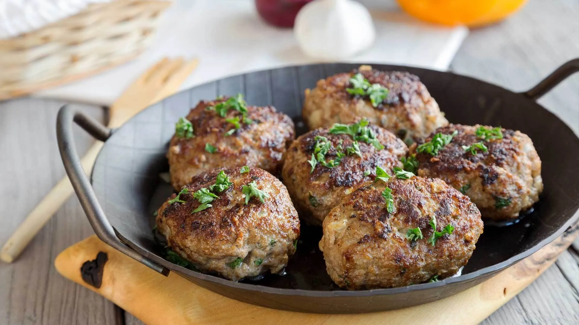 Crispy, fluffy, juicy: the ultimate tips for your meatballs