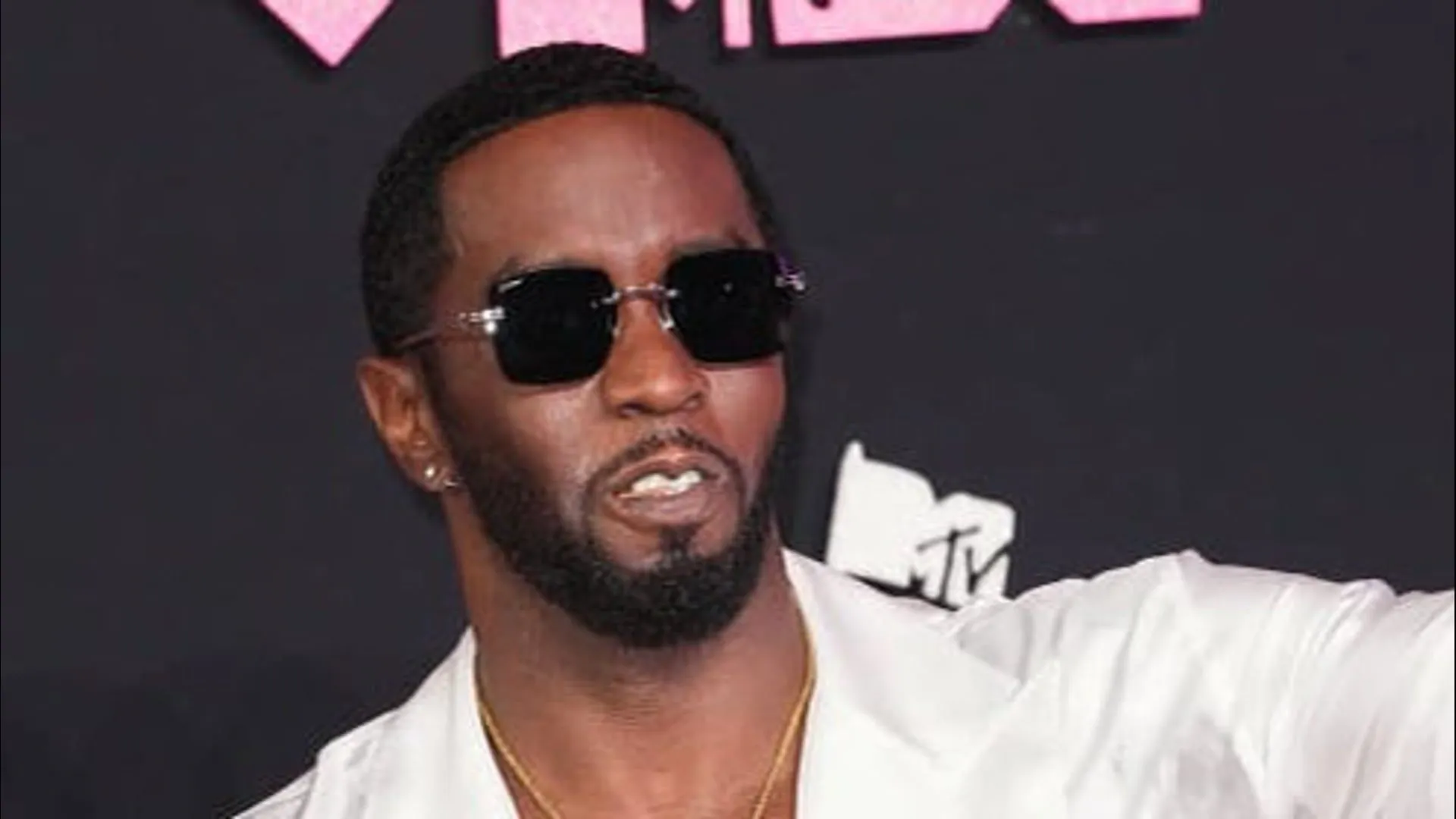 Diddy-Prozess Tag 1: Töchter gehen während anschaulicher Zeugenaussagen hinaus