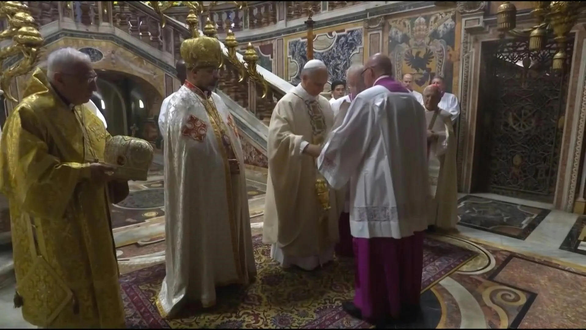 A missa de inauguração do Papa Leão XIV começa