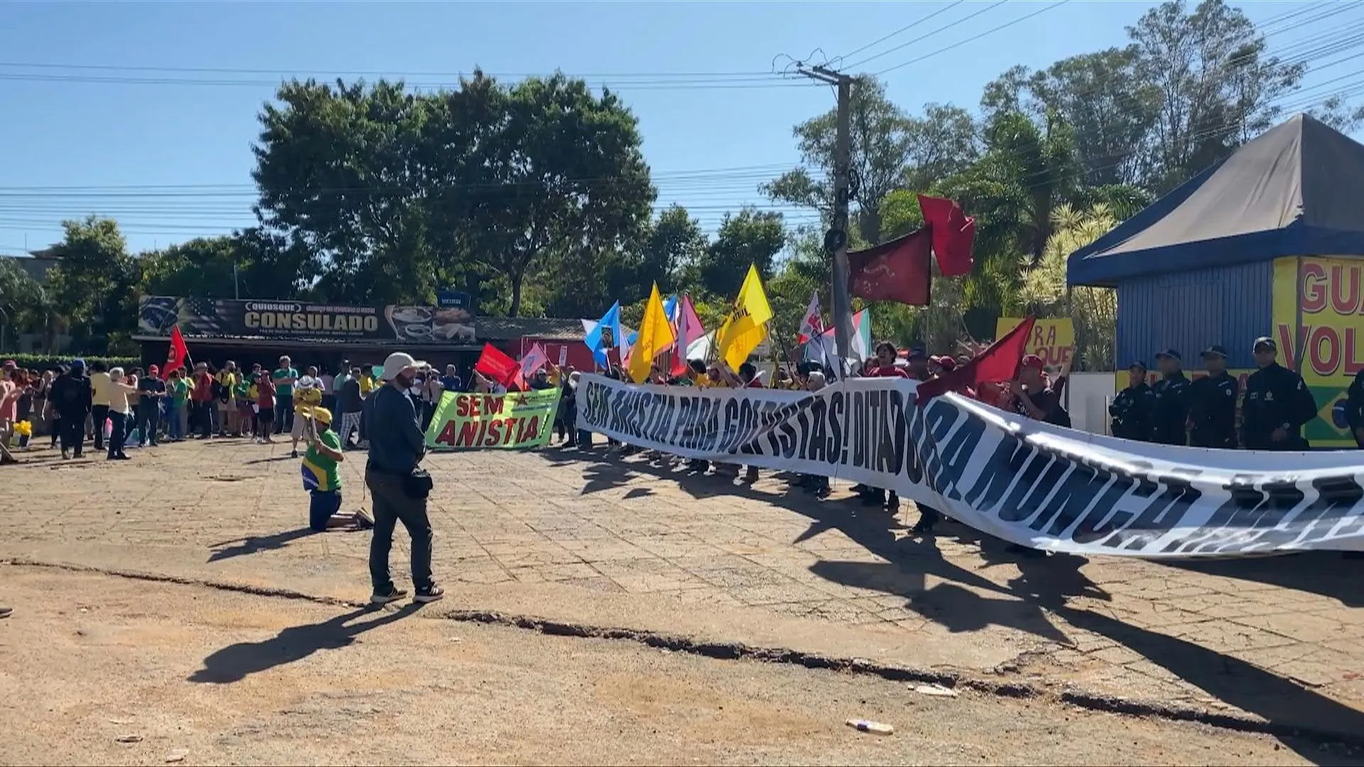 Protesters rally outside US embassy in Brazilia to condemn Trump's tariffs