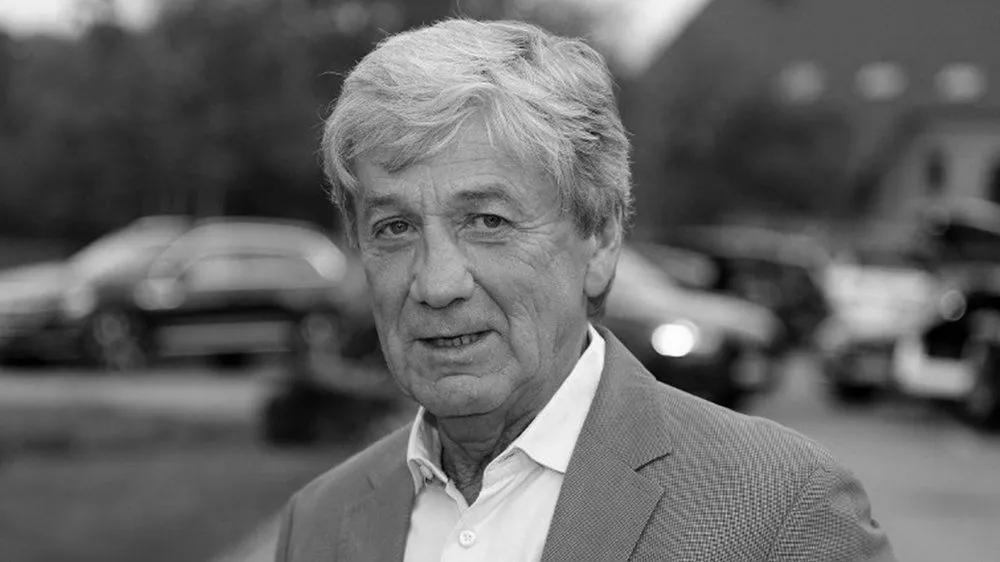 90er Weltmeister: Fußball-Legende Frank Mill ist tot