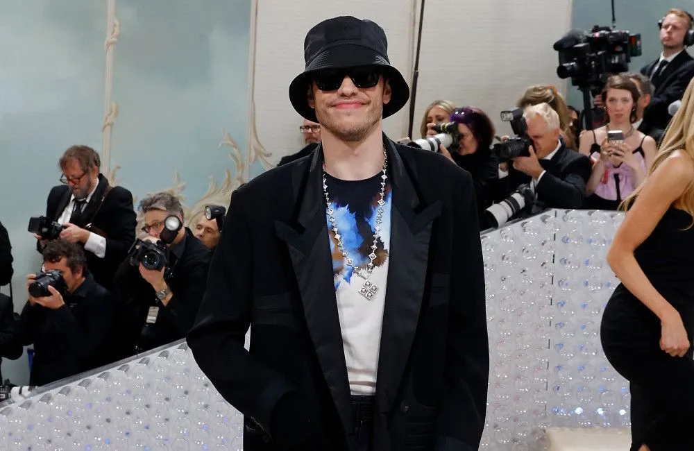 Pete Davidson is enthousiast om de UK-versie van Saturday Night Live te kijken