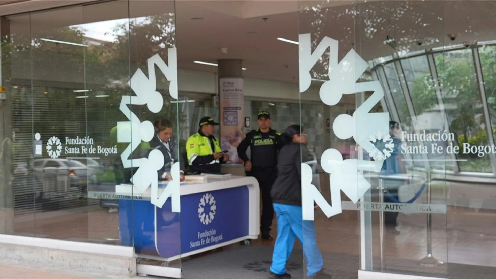 Exterior of clinic where Colombian presidential hopeful is in critical condition again
