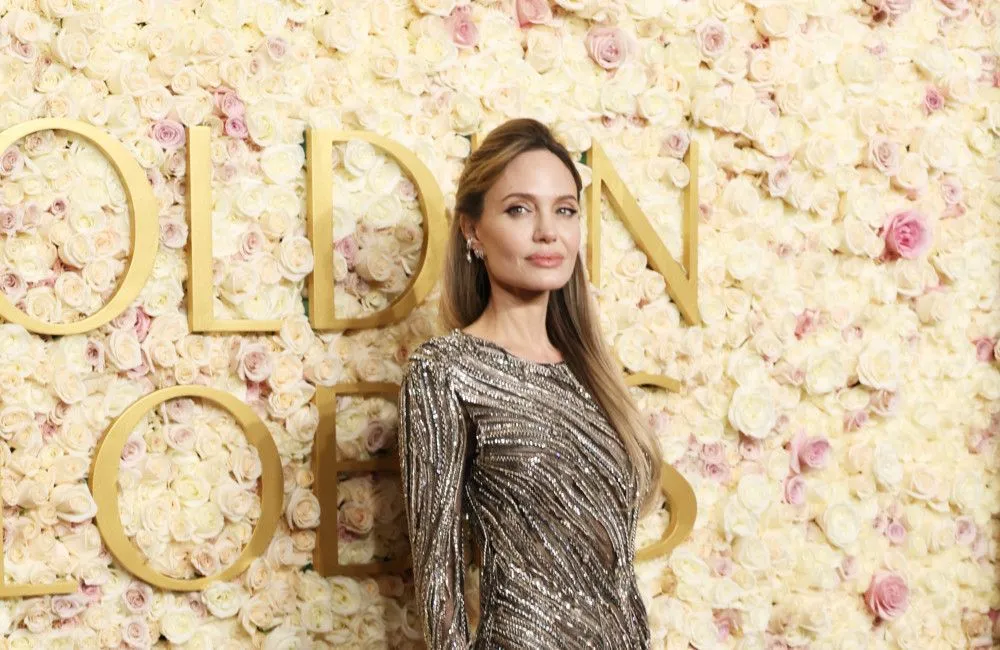 Angelina Jolie is planning to leave Los Angeles