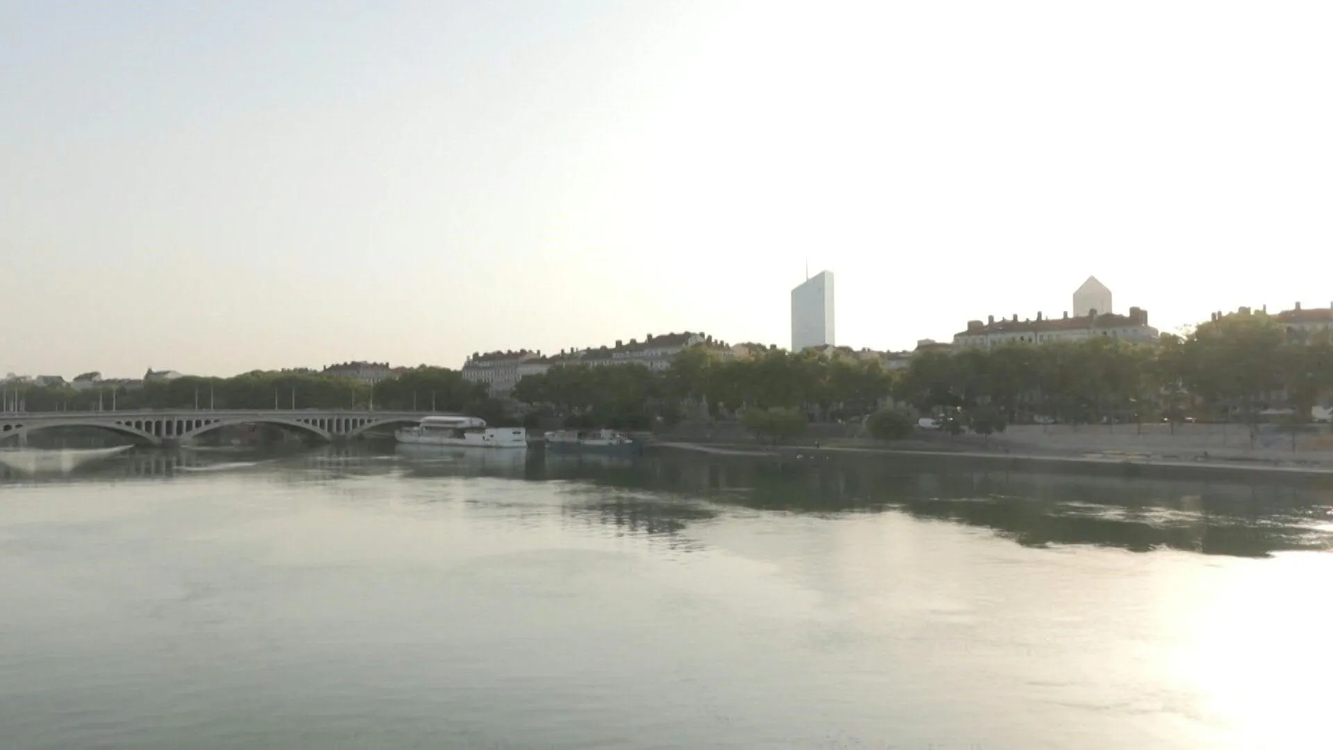 Lyon wakes to scorching sun amid extreme heat alert