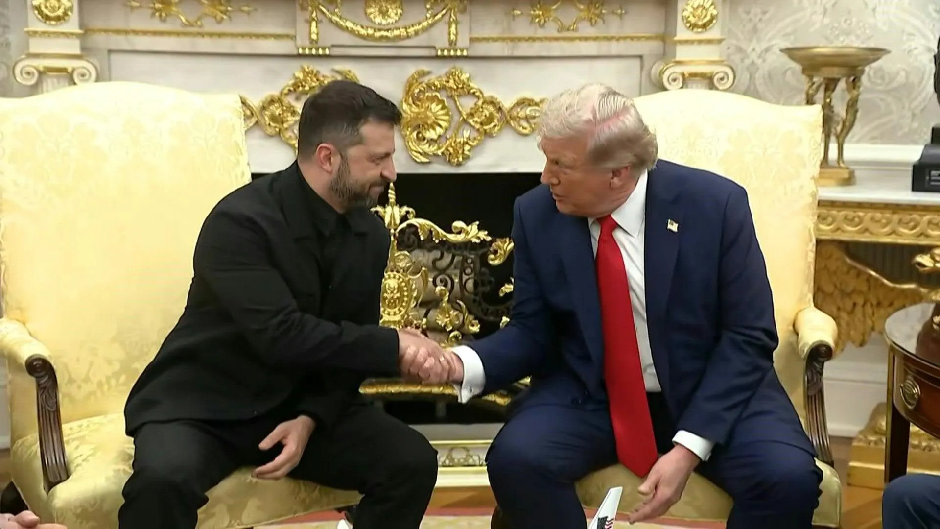 Zelensky thanks Trump at White House for trying to 'stop killings'