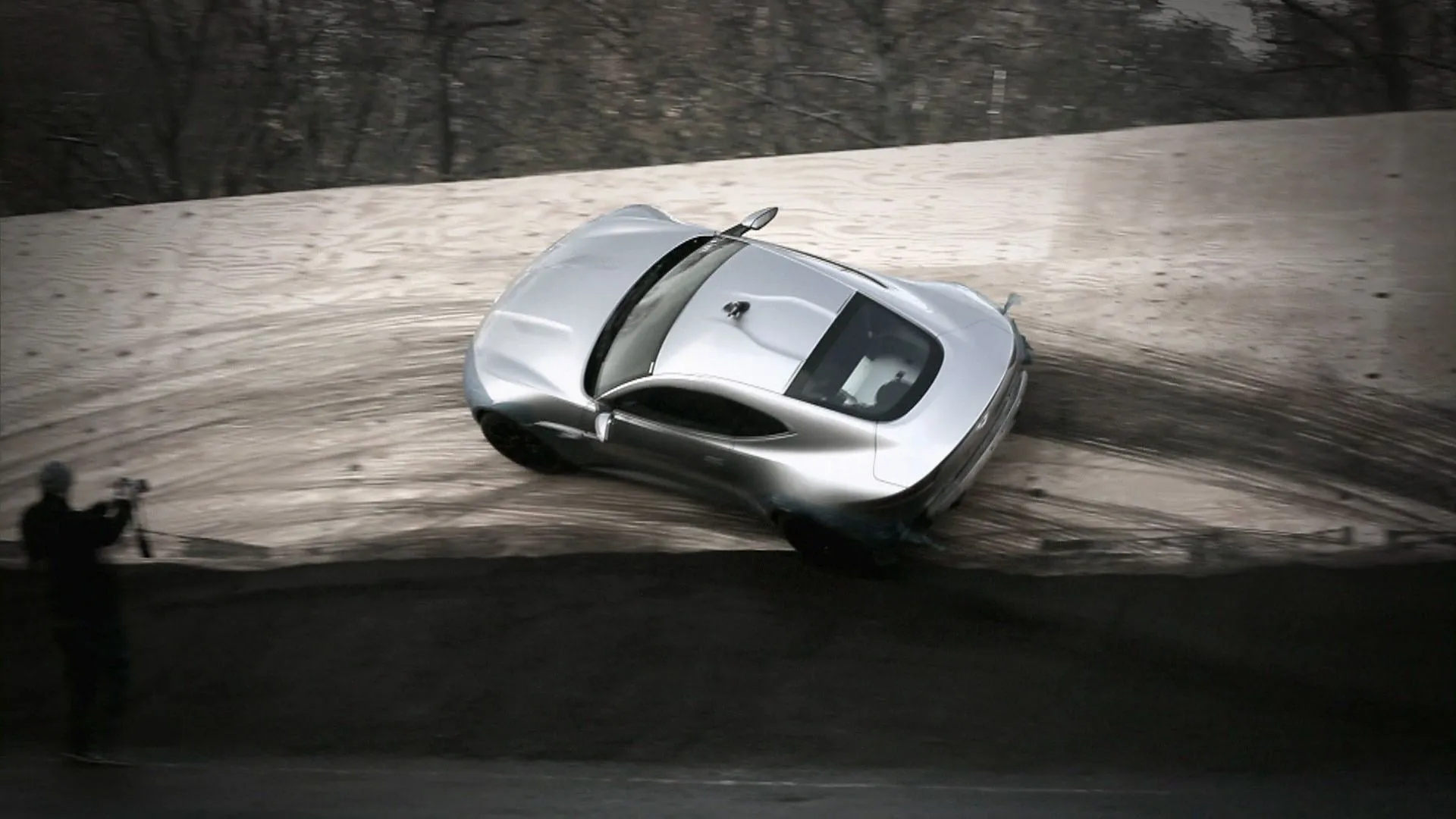 Daniel Craig über den Aston Martin DB 10 (Folge 340)