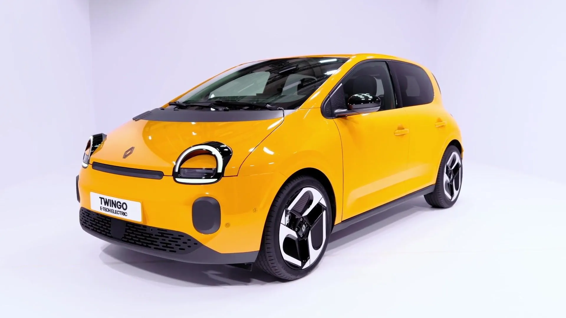 Renault Twingo E-Tech elektrisch Design Preview in Mango Yellow