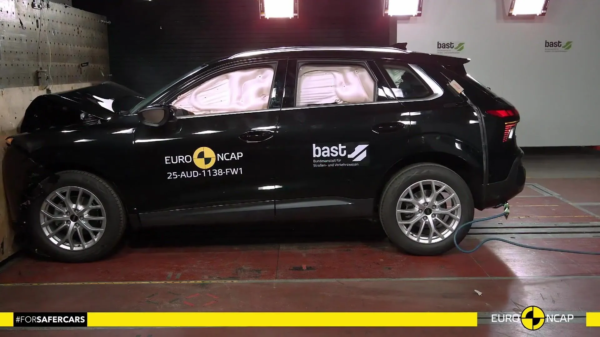 Audi Q3 - Testes de Colisão e Segurança - 2025