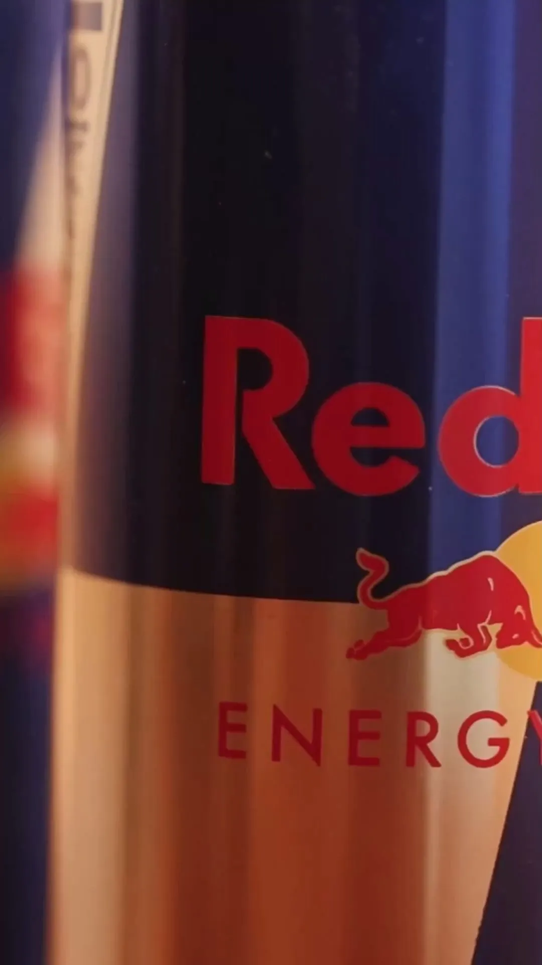 Ab wann darf man Energy Drinks wie Red Bull kaufen und trinken?