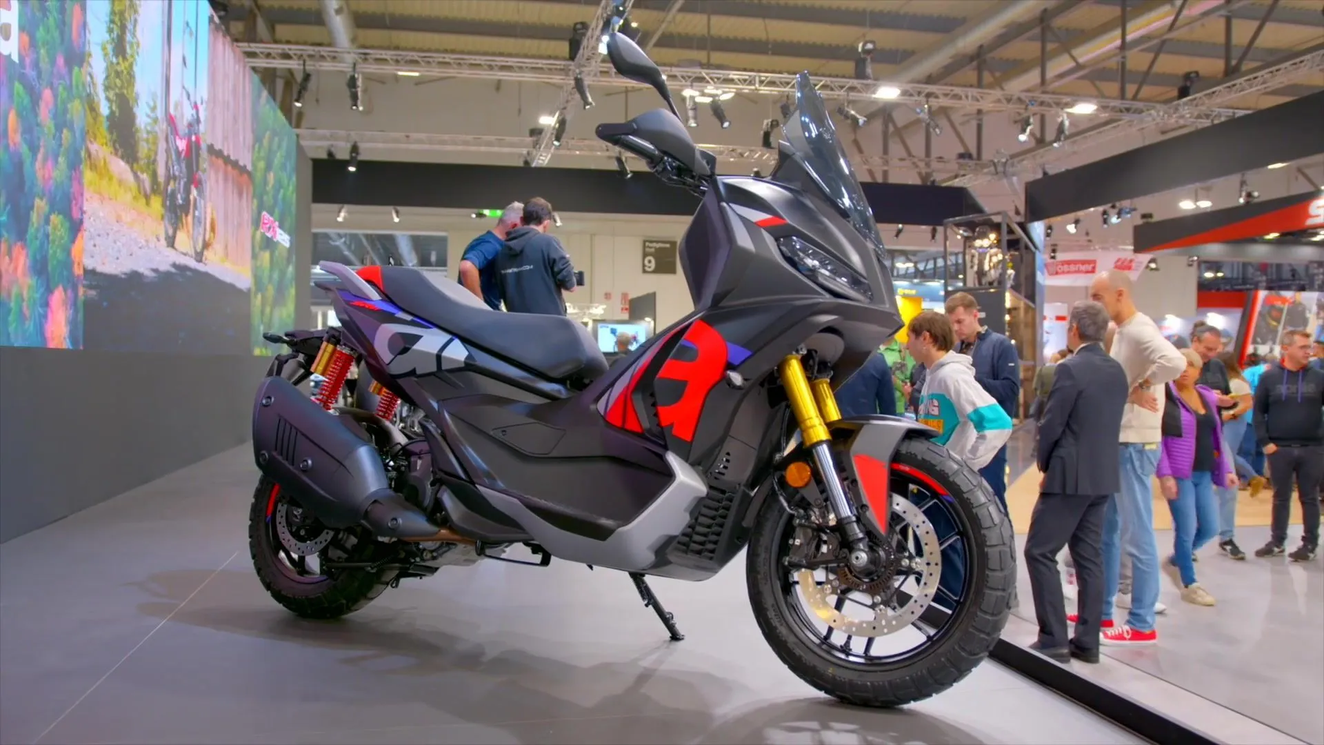 Aprilia SR GT 400 à l'EICMA 2025