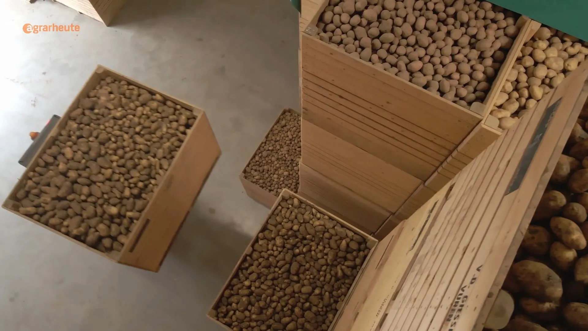 Landwirt baut Kartoffellager - mit Maschinenhalle: Nachbar verklagt Baubehörde