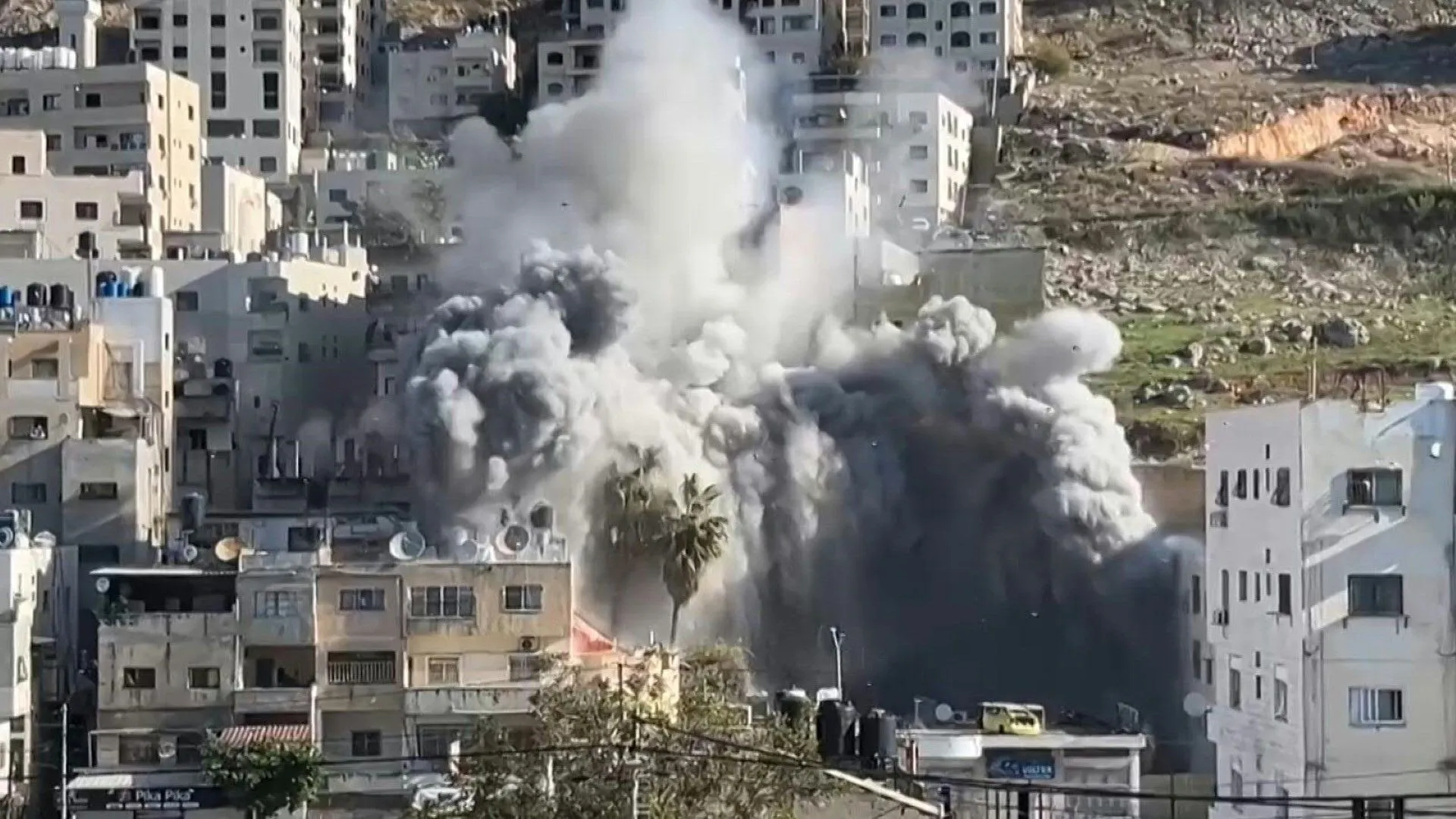 Izraelskie siły burzą dom na Zachodnim Brzegu Nablus