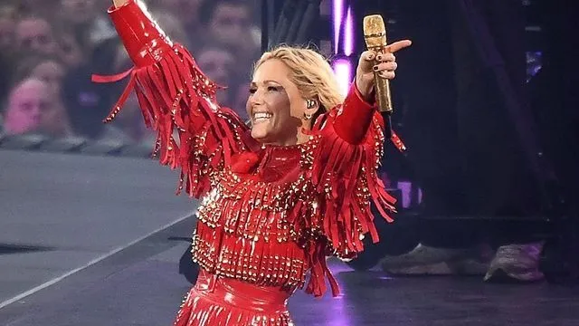 Czy nie pozbywa się jej? Helene Fischer rozdaje bilety