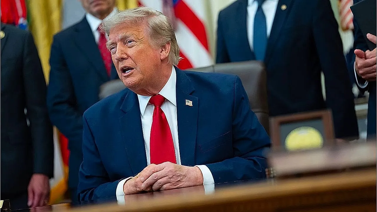 Федеральный судья отменяет иммунитет Трампа перед IRS и блокирует компенсационный фонд в размере 1,8 миллиарда долларов