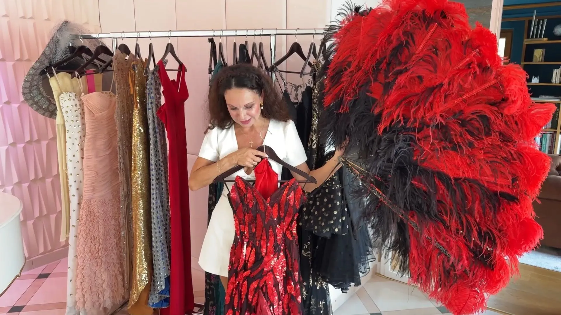 Von schlicht bis extravagant: Diese Kleider haben Geschichten