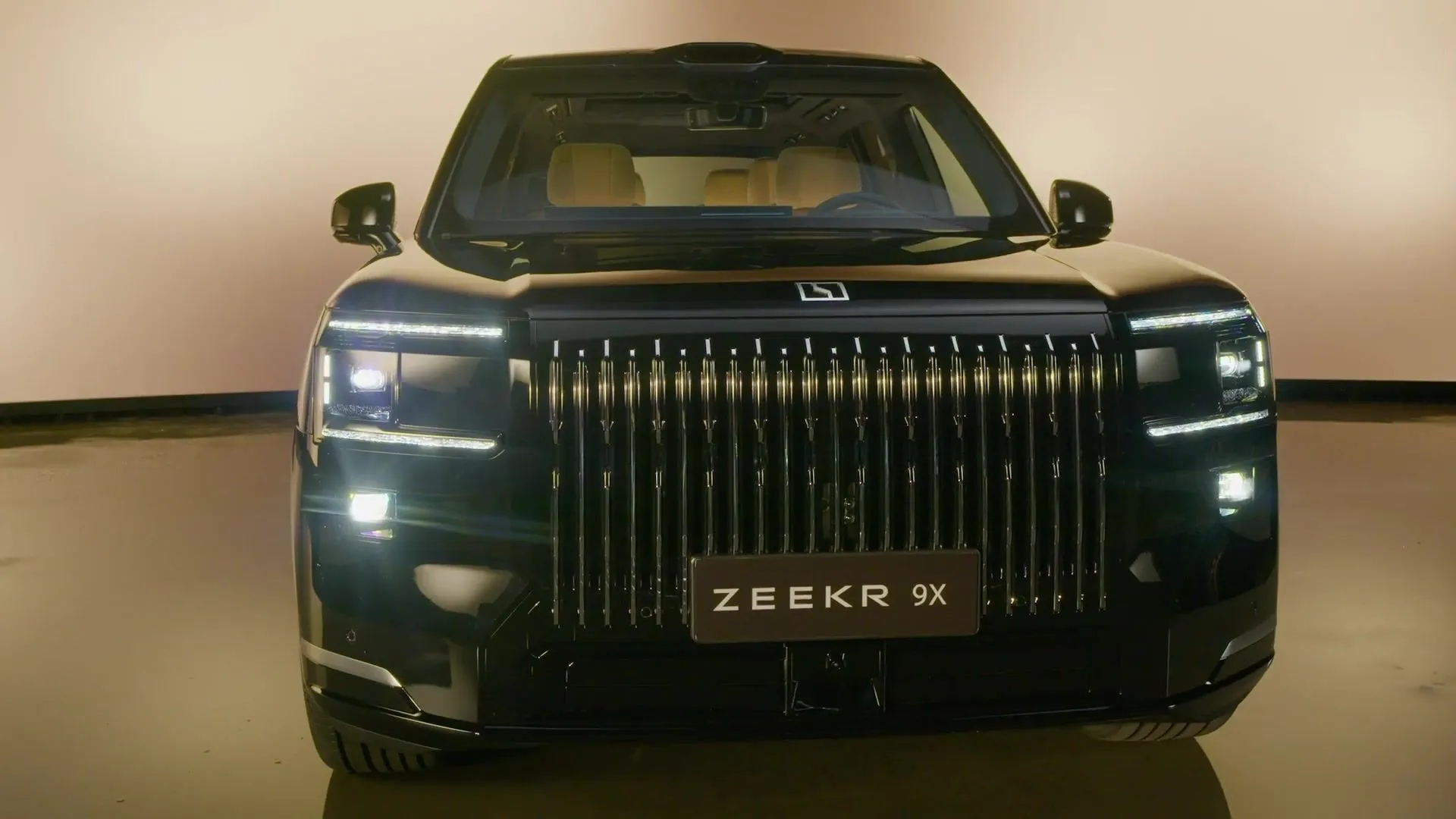 Экстерьерный дизайн Zeekr 9X