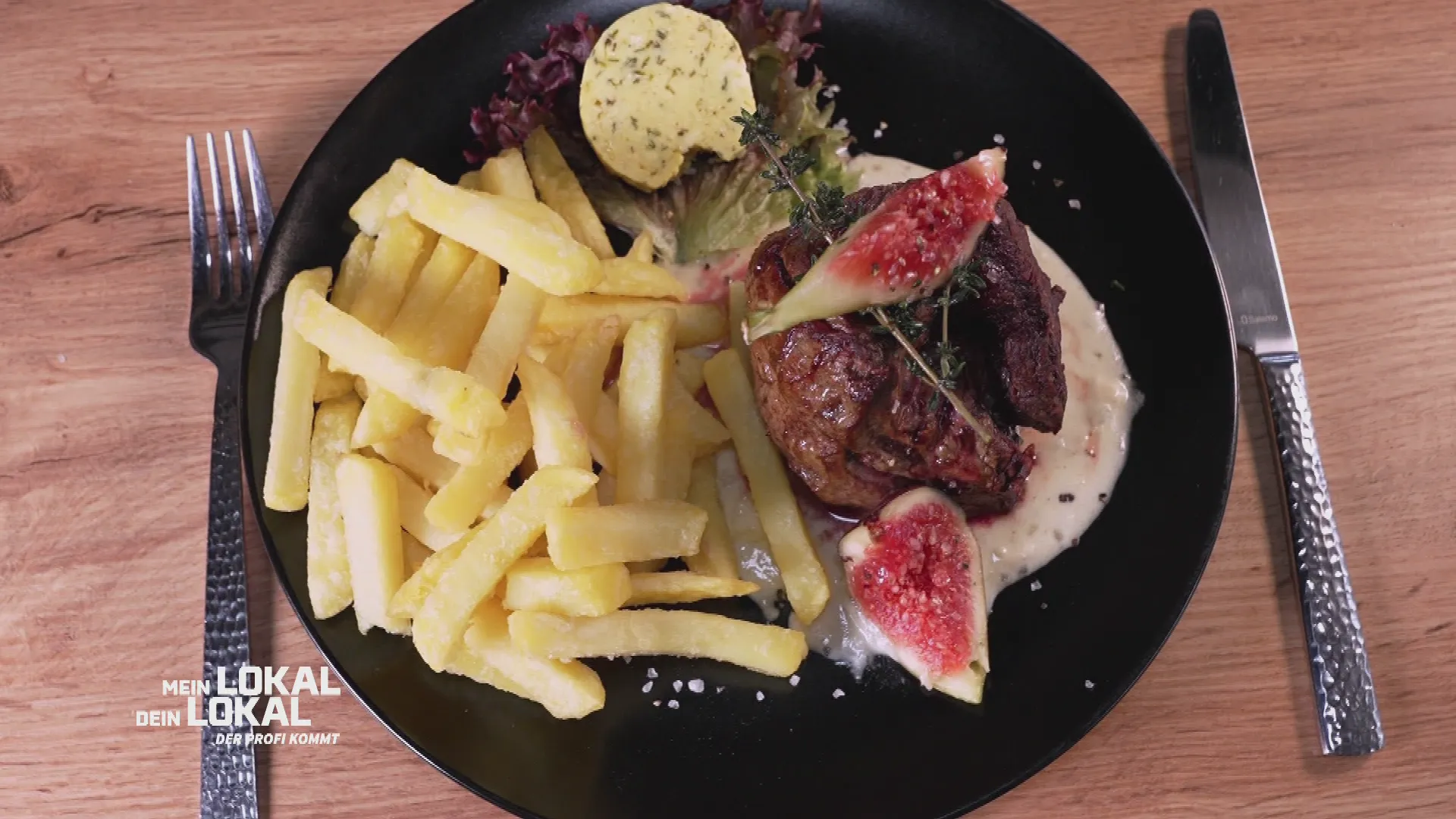 Die Hauptspeisen wie Schnitzel, Tagiatelle und Rinderfilet werden sehr gelobt