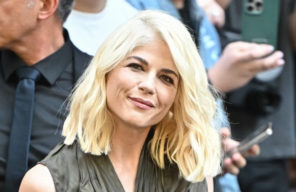 Selma Blair aveva detto di sentirsi ‘triste’ il giorno prima della lite in aereo