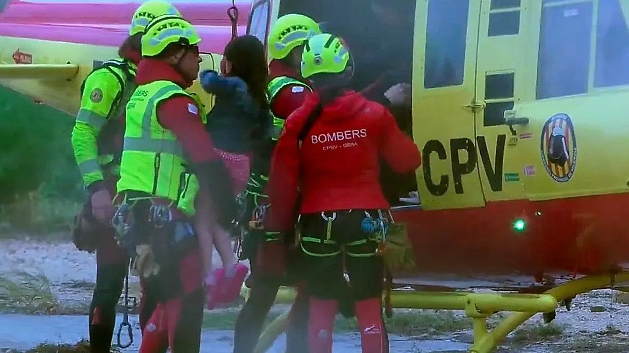 Quatro mortos e milhares evacuados após a tempestade Adams atingir o leste da Espanha