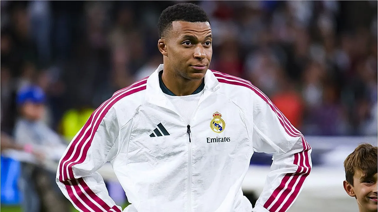 Mbappé apologizes to China over Mao comments after sponsors drop him
