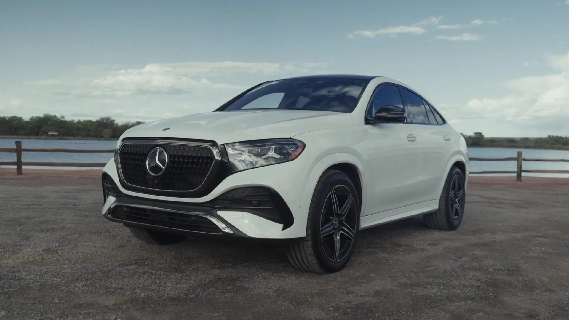 Das neue Mercedes-Benz GLE Coupé - Kraftvoll - Zukunftsfähige elektrifizierte Antriebe mit bewährter Zuverlässigkeit